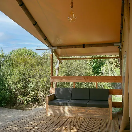 Holacamp Garrofer 2* סיטגס