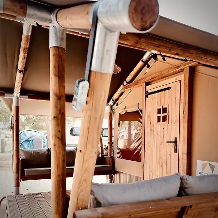 Holacamp Garrofer סיטגס