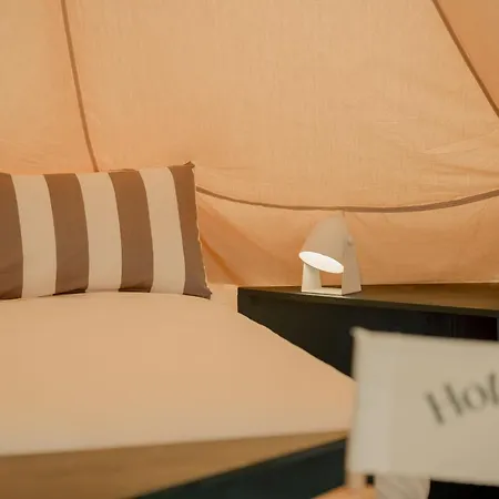 אתר קמפינג Holacamp Garrofer 2*