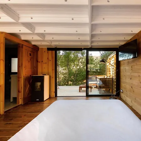 Holacamp Garrofer 2* סיטגס