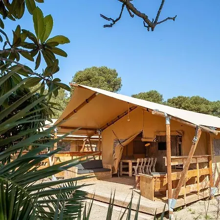 Camping Holacamp Garrofer 2*