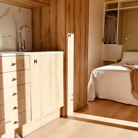 Кемпинг Holacamp Garrofer 2*