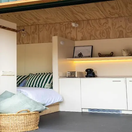 Holacamp Garrofer مكان تخييم 2*