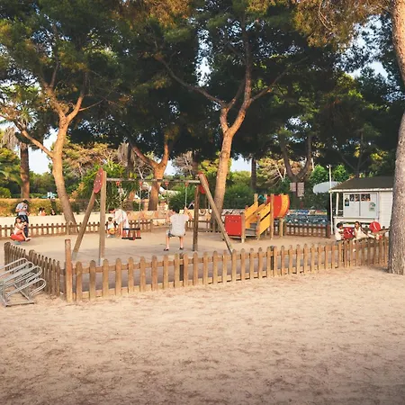 Holacamp Garrofer Parque de Campismo Sitges
