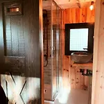 مكان تخييم Holacamp Garrofer 2*