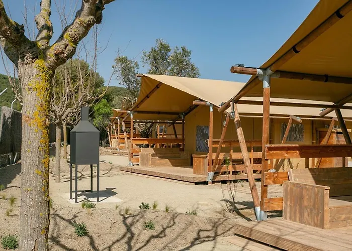 Holacamp Garrofer 2*