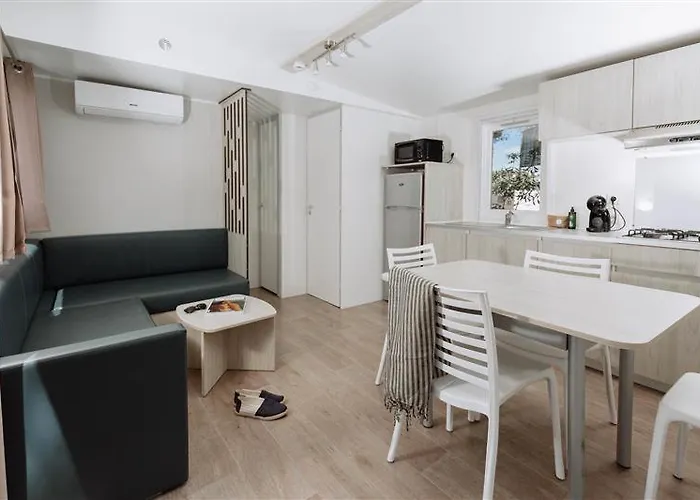 Holacamp Garrofer Kemping 2*